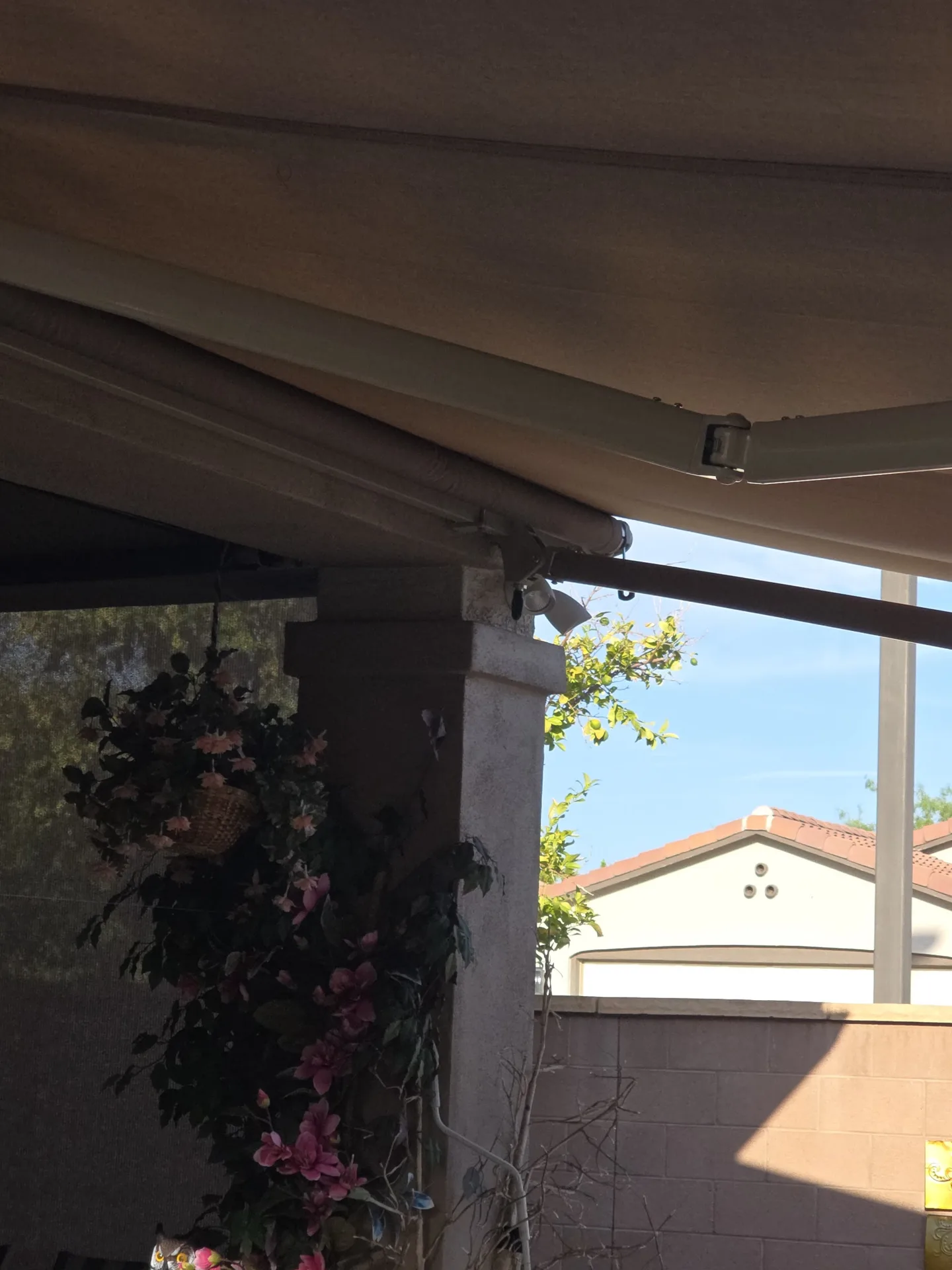 Shade repair installed by A to Z Shades and Shutters in Mesa, AZ, serving the Phoenix metro area (project photo repairs awnings 39)