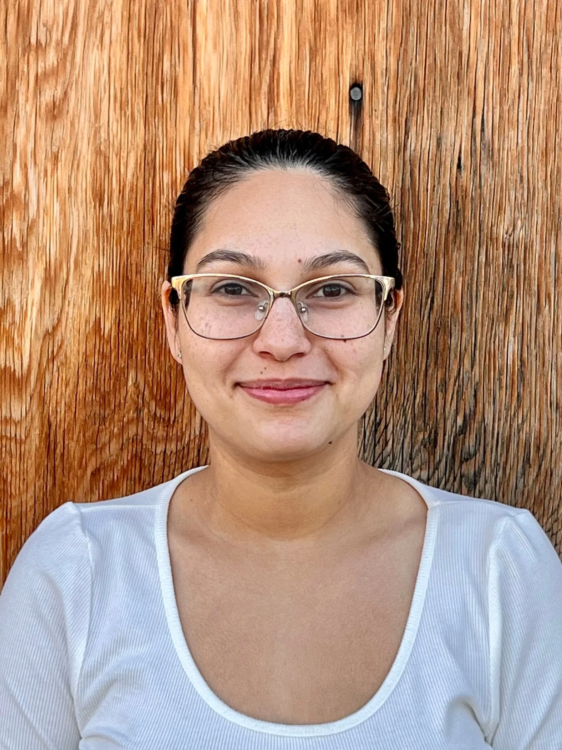 Leisli Fernandez, Operations Manager at A to Z Shades and Shutters